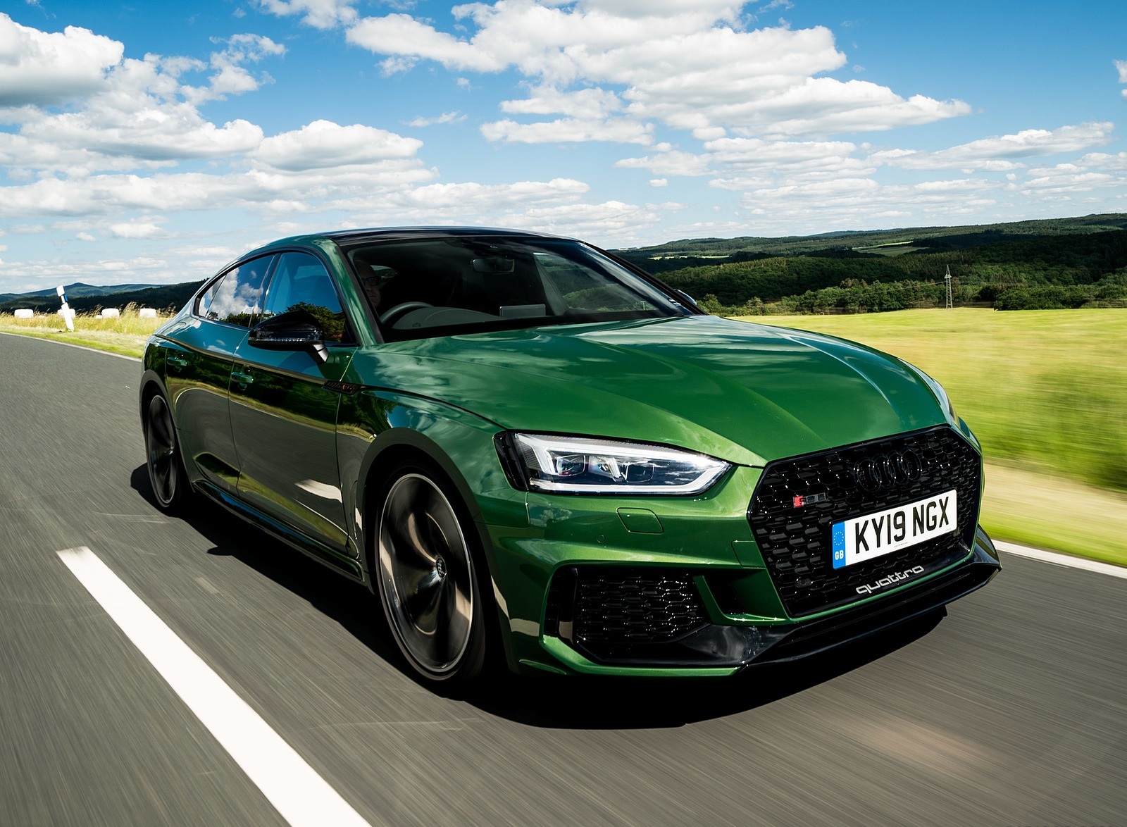 2019 Audi RS 5 Sportback (UK-Spec) Front Three-Quarter Wallpapers #31 of 76