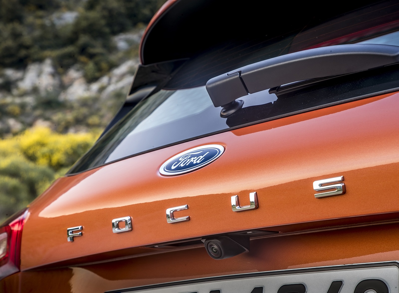 2019 Ford Focus Active 5-Door (Color: Orange Glow) Detail Wallpapers #88 of 118