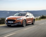 2019 Ford Focus Active 5-Door (Color: Orange Glow) Front Three-Quarter Wallpapers 150x120 (58)