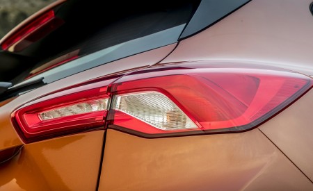 2019 Ford Focus Active 5-Door (Color: Orange Glow) Tail Light Wallpapers 450x275 (93)