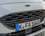 2019 Ford Focus Active Wagon (Color: Metropolis White) Grill Wallpapers 150x120