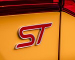 2019 Ford Focus ST (Euro-Spec Color: Orange Fury) Badge Wallpapers 150x120 (60)