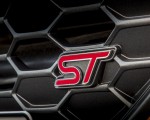 2019 Ford Focus ST (Euro-Spec Color: Orange Fury) Detail Wallpapers 150x120 (58)