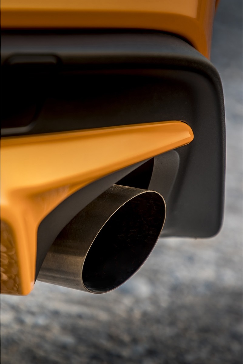2019 Ford Focus ST (Euro-Spec Color: Orange Fury) Exhaust Wallpapers #56 of 218