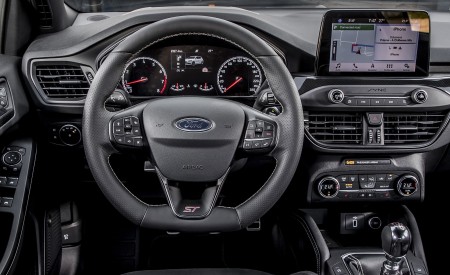 2019 Ford Focus ST (Euro-Spec Color: Orange Fury) Interior Cockpit Wallpapers 450x275 (66)
