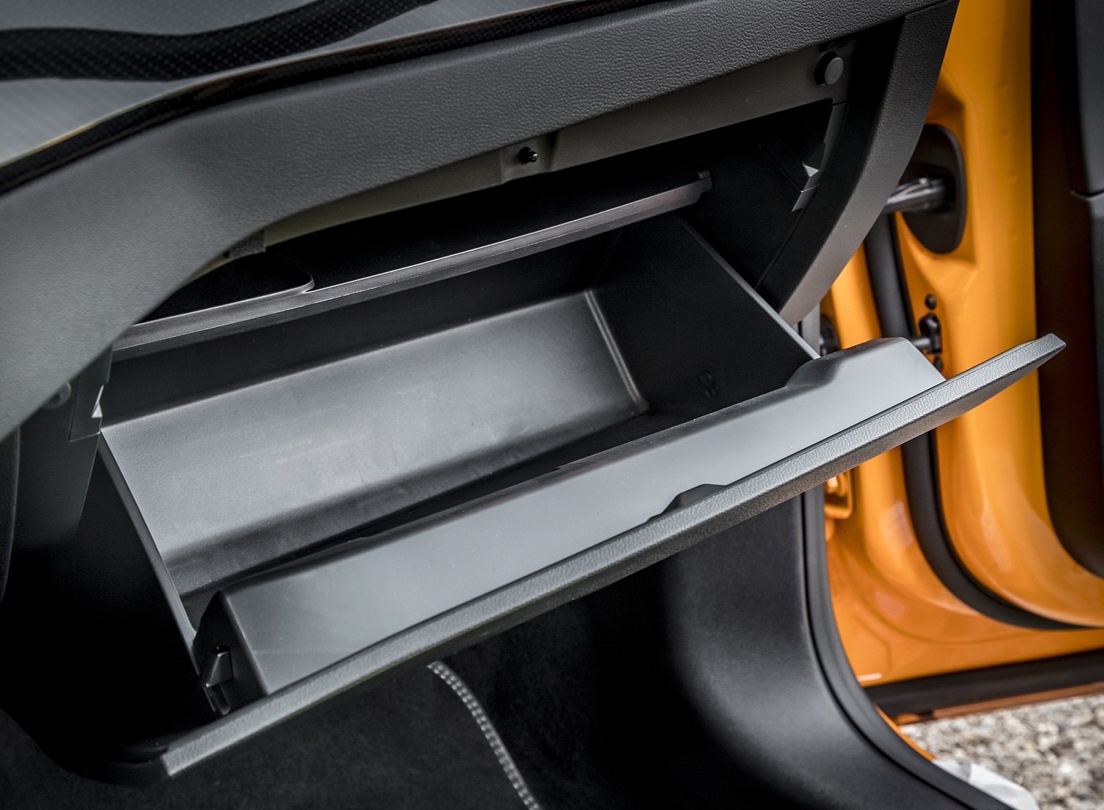 2019 Ford Focus ST (Euro-Spec Color: Orange Fury) Interior Detail Wallpapers #90 of 218