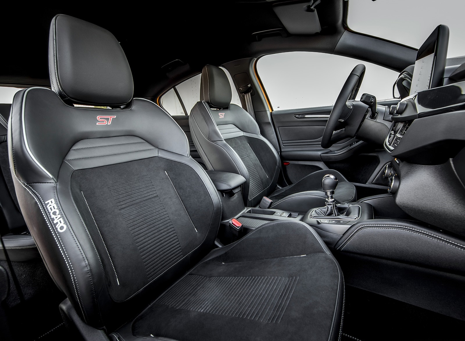 2019 Ford Focus ST (Euro-Spec Color: Orange Fury) Interior Front Seats Wallpapers #103 of 218