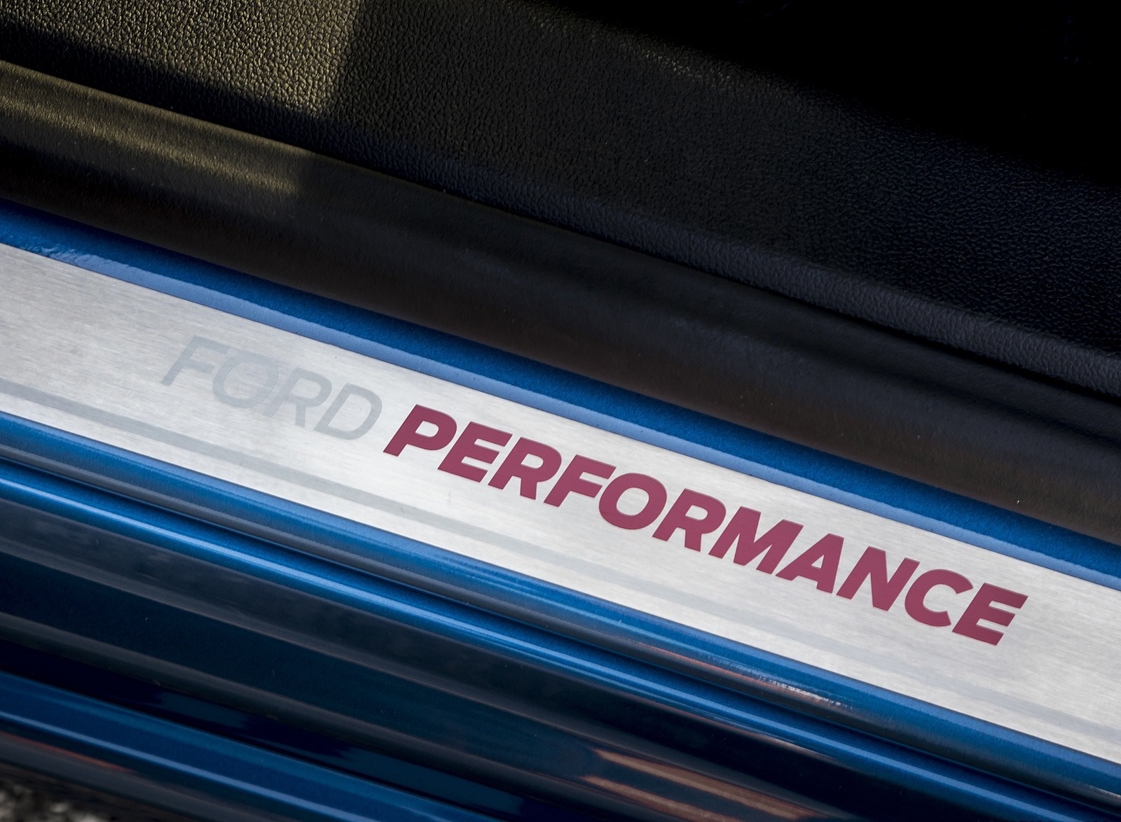 2019 Ford Focus ST (Euro-Spec Color: Performance Blue) Door Sill Wallpapers #161 of 218