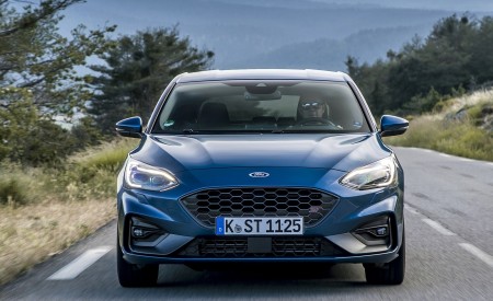 2019 Ford Focus ST (Euro-Spec Color: Performance Blue) Front Wallpapers 450x275 (115)