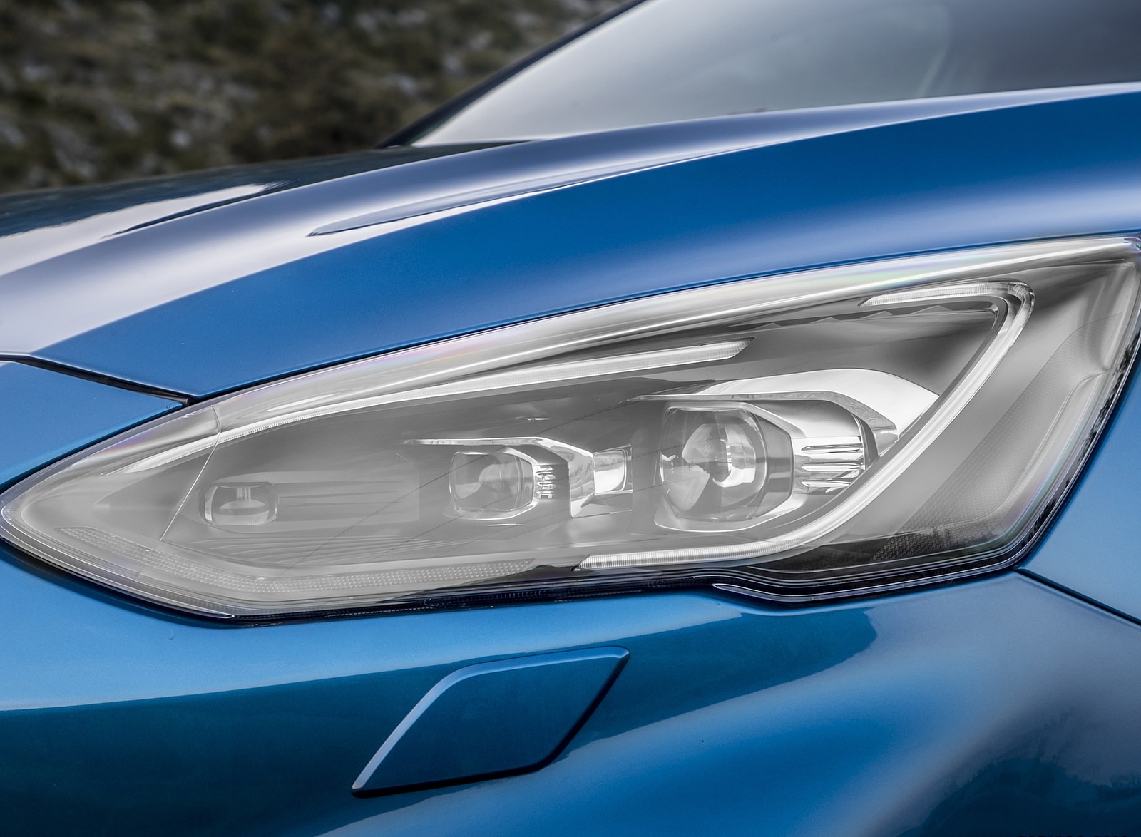 2019 Ford Focus ST (Euro-Spec Color: Performance Blue) Headlight Wallpapers #148 of 218