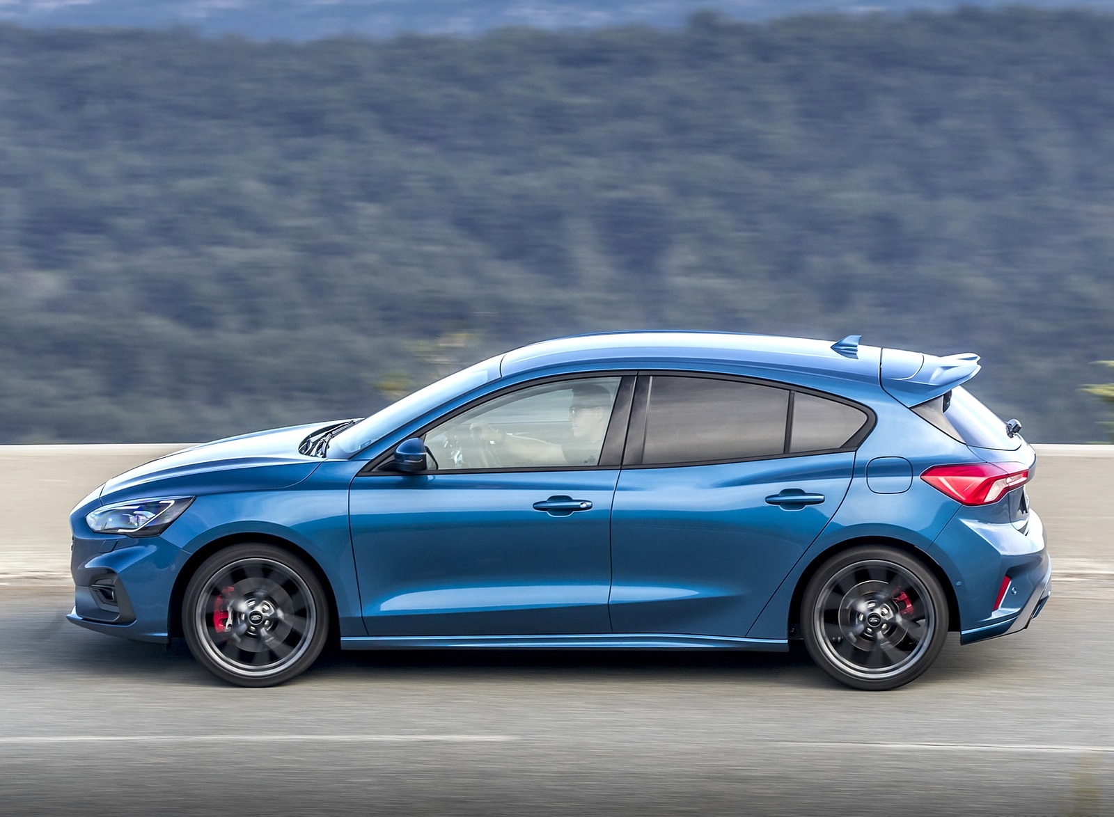 2019 Ford Focus ST (Euro-Spec Color: Performance Blue) Side Wallpapers #135 of 218
