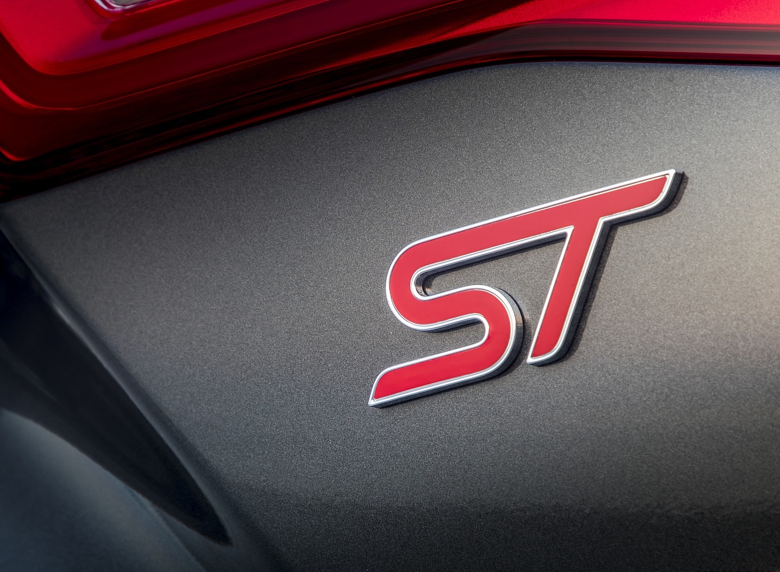 2019 Ford Focus ST Wagon (Euro-Spec Color: Magnetic) Badge Wallpapers #192 of 218