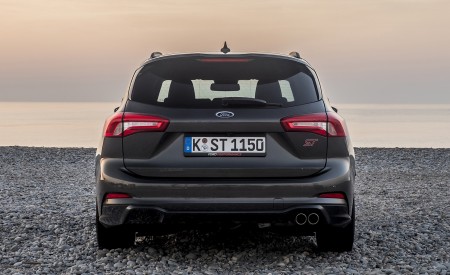 2019 Ford Focus ST Wagon (Euro-Spec Color: Magnetic) Rear Wallpapers 450x275 (186)