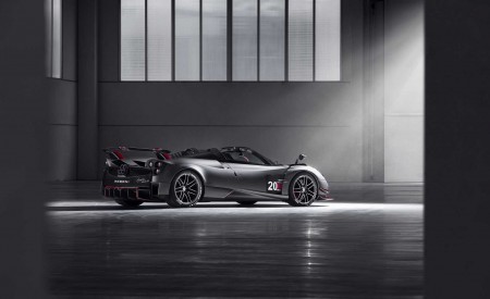 2019 Pagani Huayra Roadster BC Rear Three-Quarter Wallpapers 450x275 (40)