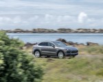 2019 Porsche Cayenne E-Hybrid (US-Spec) Front Three-Quarter Wallpapers 150x120 (5)