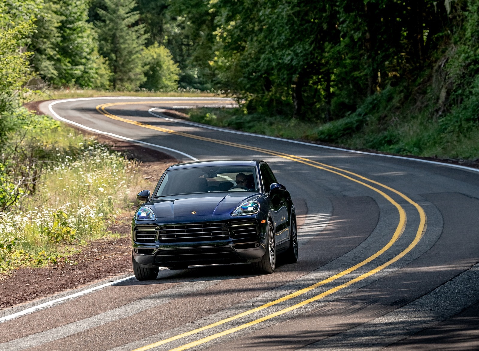 2019 Porsche Cayenne E-Hybrid (US-Spec) Front Wallpapers (8)