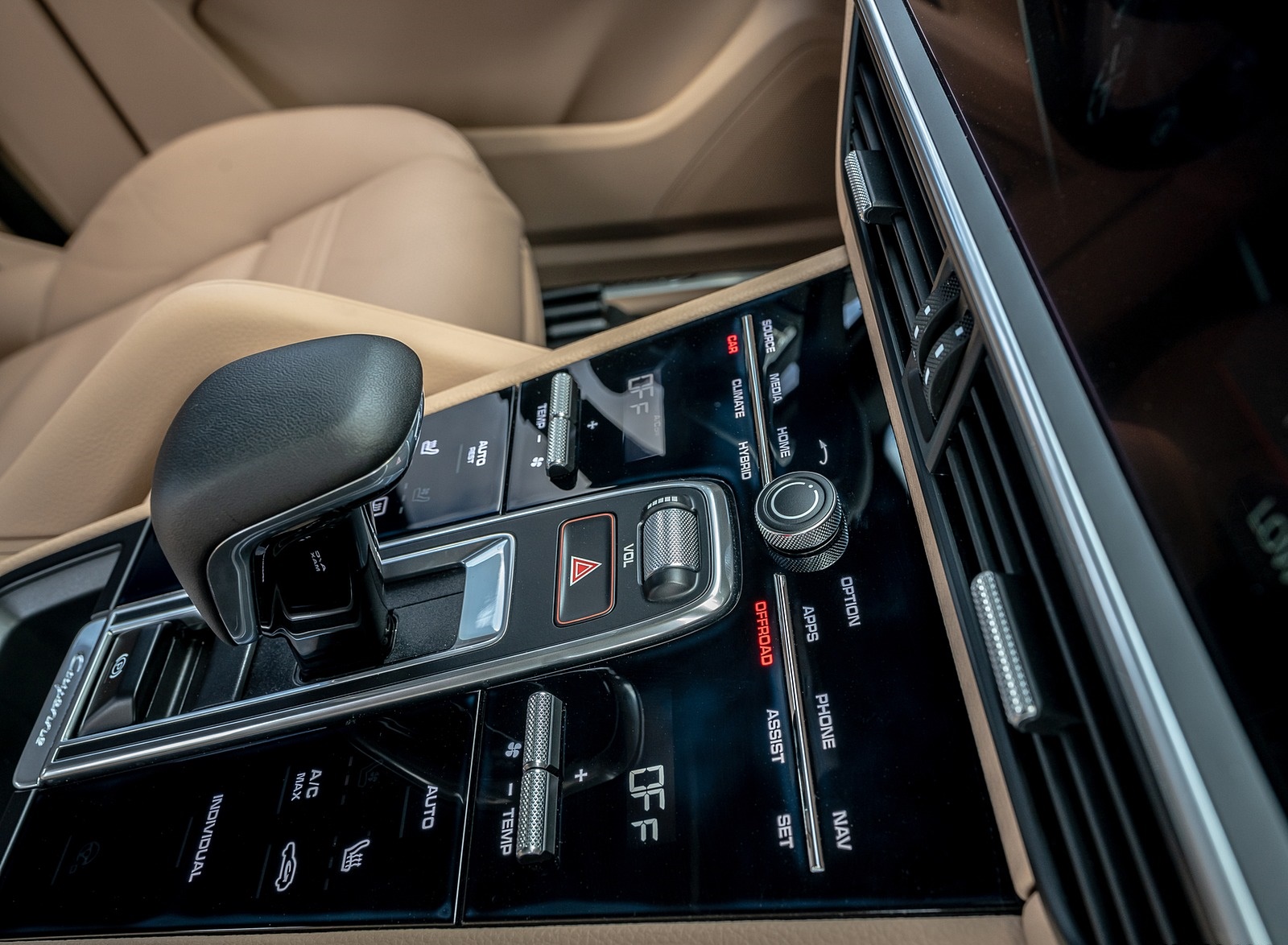 2019 Porsche Cayenne E-Hybrid (US-Spec) Interior Detail Wallpapers #31 of 37
