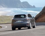 2019 Porsche Cayenne E-Hybrid (US-Spec) Rear Wallpapers 150x120 (14)
