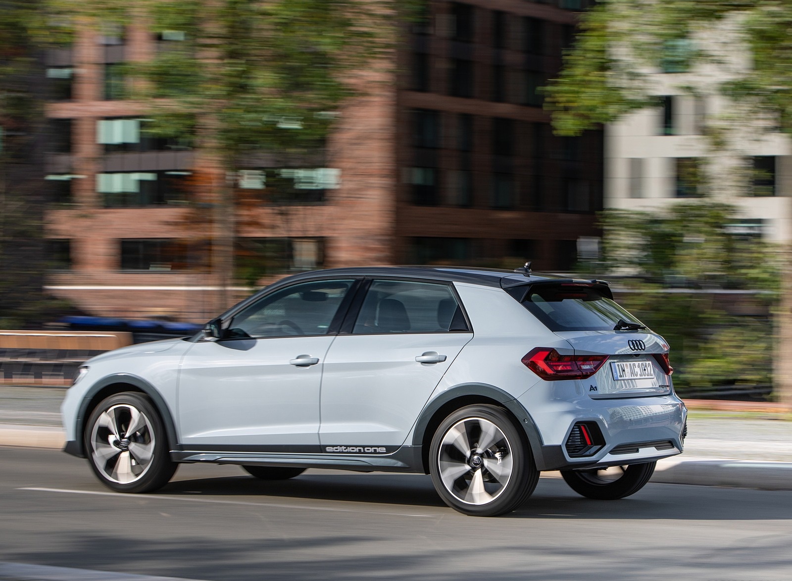 2020 Audi A1 Citycarver (Color: Arrow Gray) Rear Three-Quarter Wallpapers #5 of 97