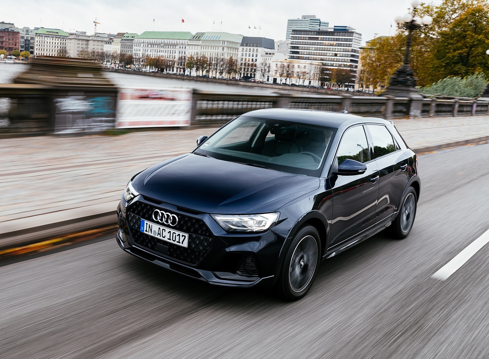 2020 Audi A1 Citycarver (Color: Firmament Blue) Front Three-Quarter Wallpapers #11 of 97