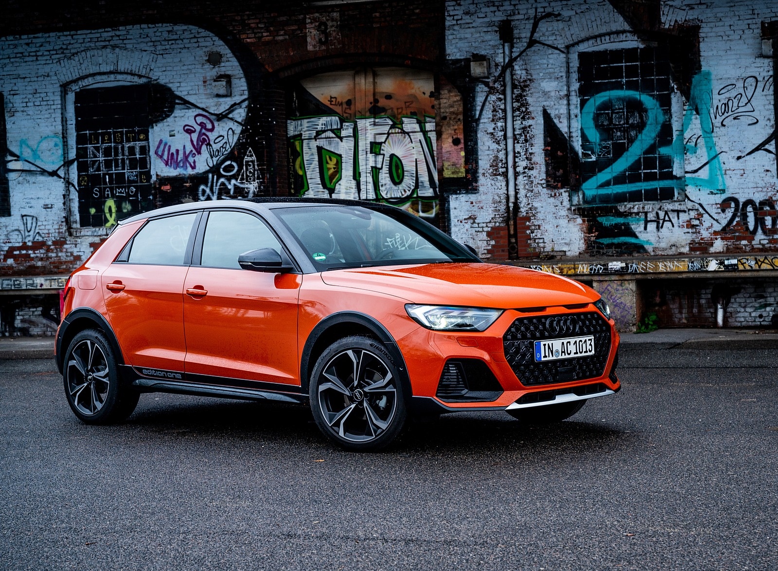 2020 Audi A1 Citycarver (Color: Pulse Orange) Front Three-Quarter Wallpapers #42 of 97
