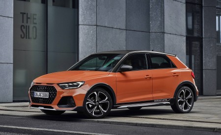 2020 Audi A1 Citycarver (Color: Pulse Orange) Front Three-Quarter Wallpapers 450x275 (76)