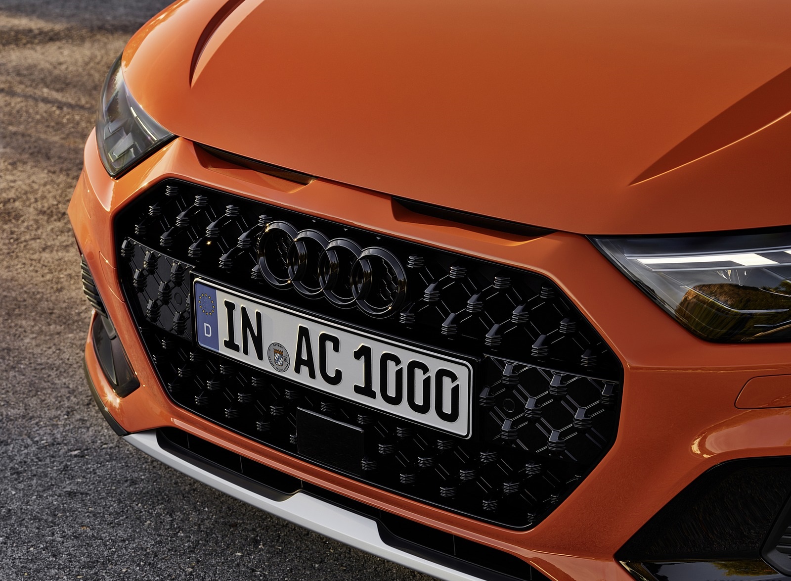 2020 Audi A1 Citycarver (Color: Pulse Orange) Grill Wallpapers #87 of 97