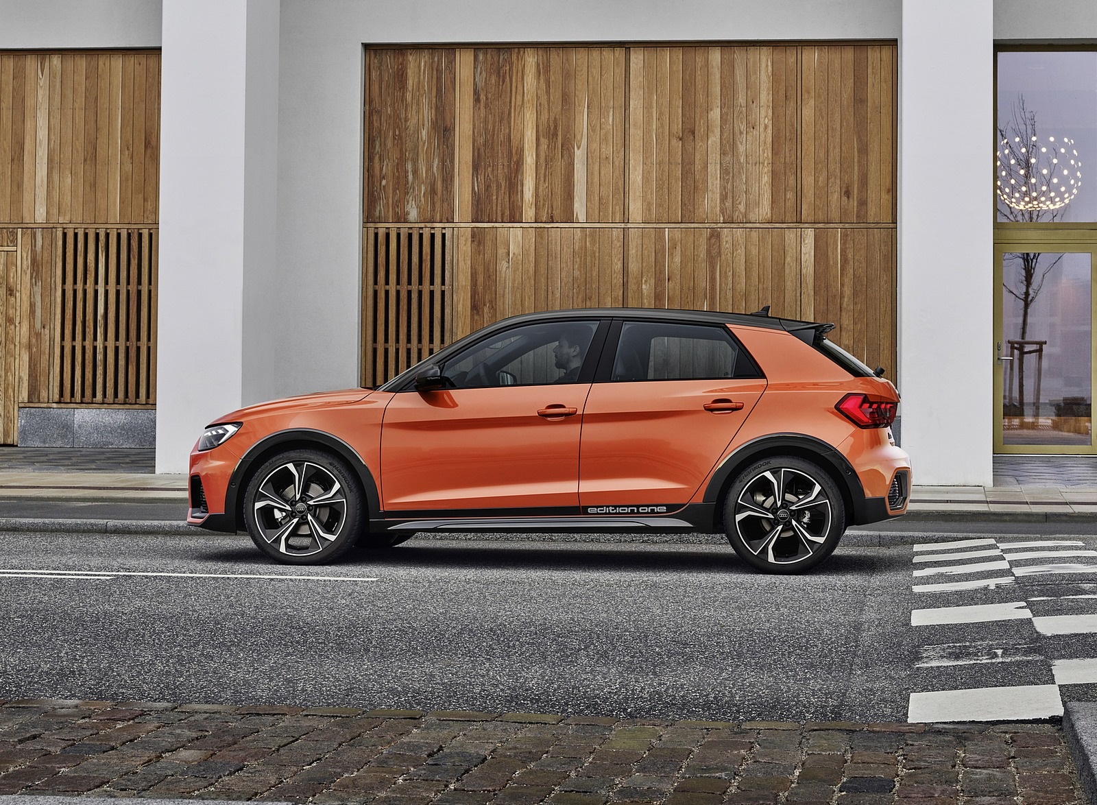 2020 Audi A1 Citycarver (Color: Pulse Orange) Side Wallpapers #85 of 97