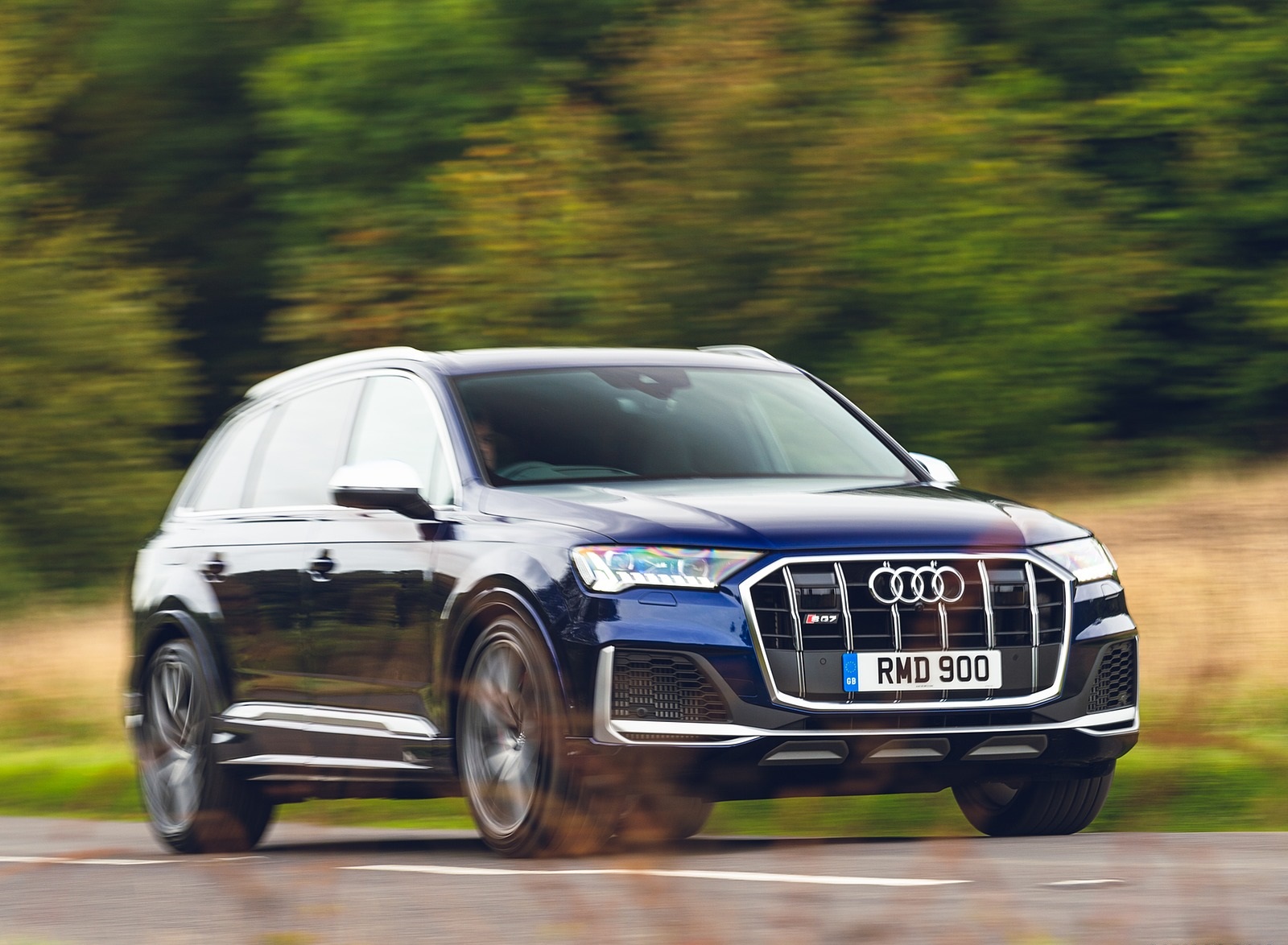 2020 Audi SQ7 TDI Vorsprung (UK-Spec) Front Three-Quarter Wallpapers (5)