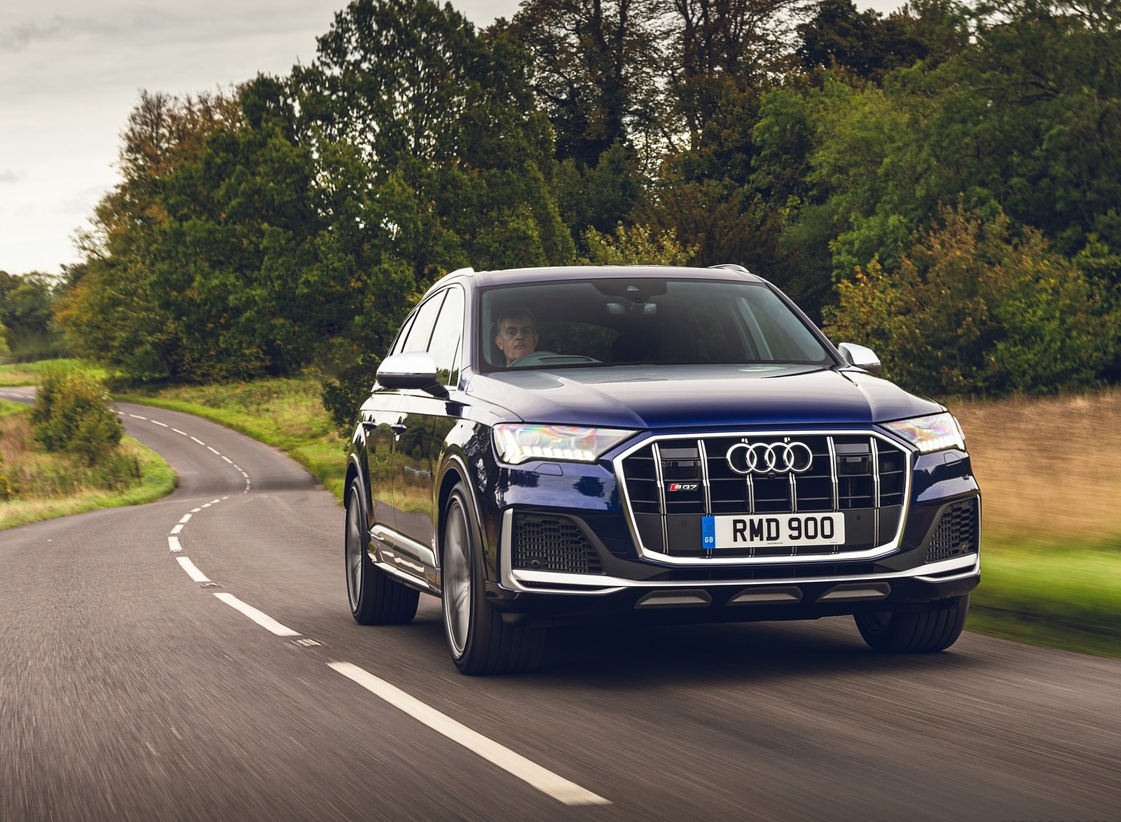 2020 Audi SQ7 TDI Vorsprung (UK-Spec) Front Wallpapers #23 of 140