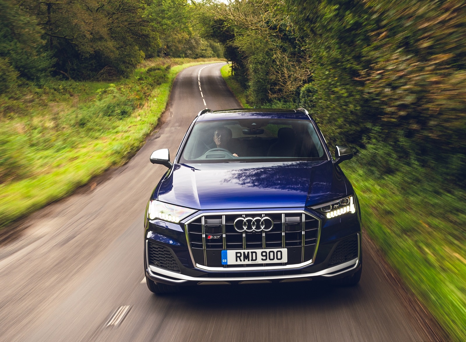 2020 Audi SQ7 TDI Vorsprung (UK-Spec) Front Wallpapers #10 of 140