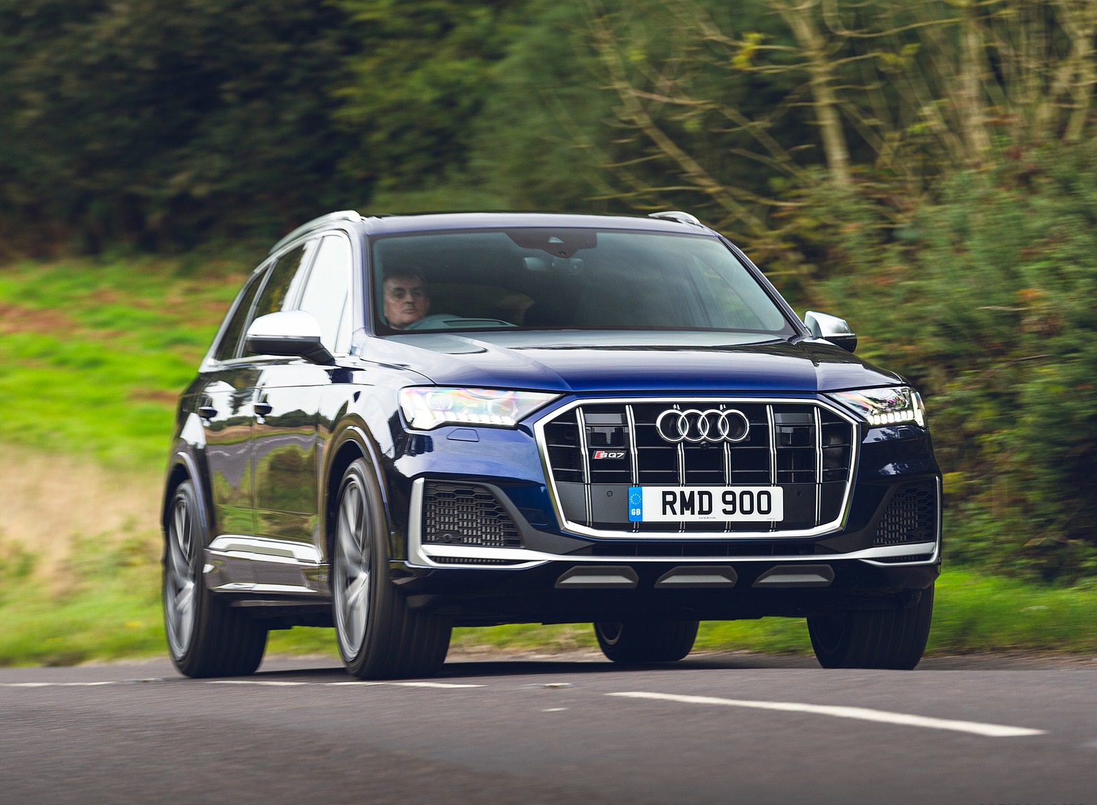 2020 Audi SQ7 TDI Vorsprung (UK-Spec) Front Wallpapers #1 of 140