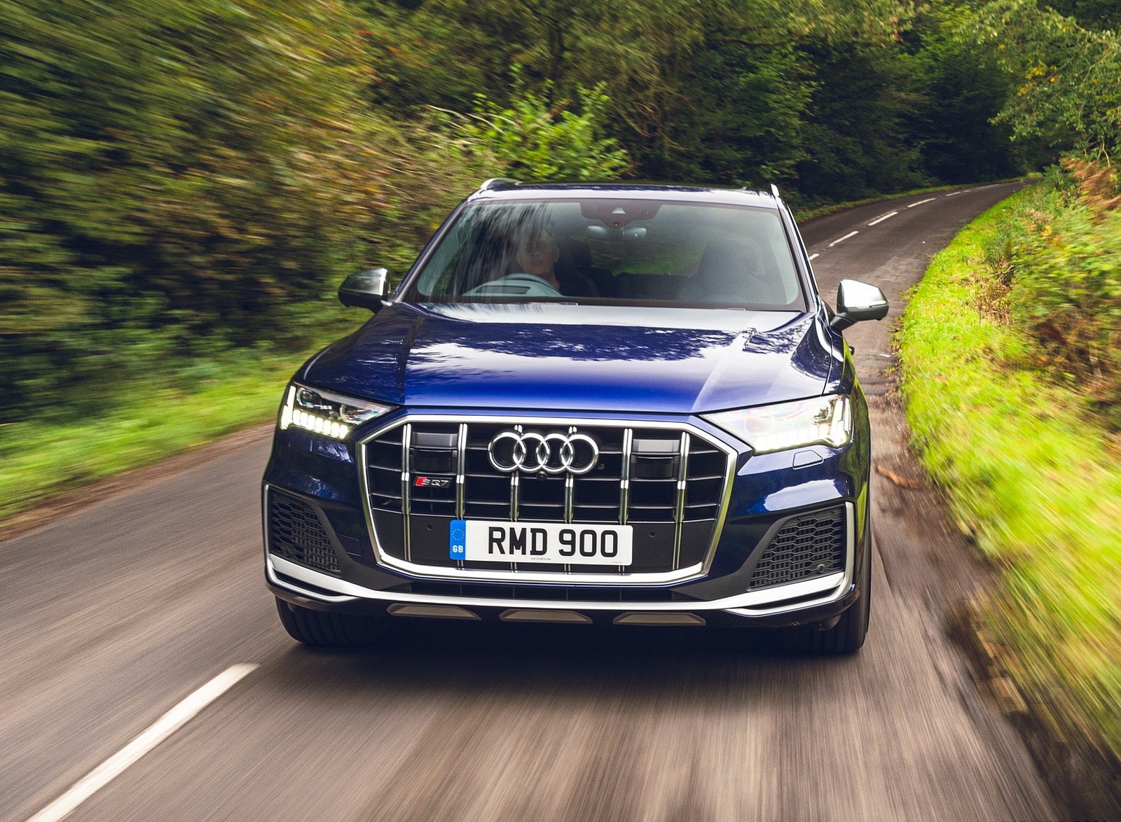 2020 Audi SQ7 TDI Vorsprung (UK-Spec) Front Wallpapers #11 of 140