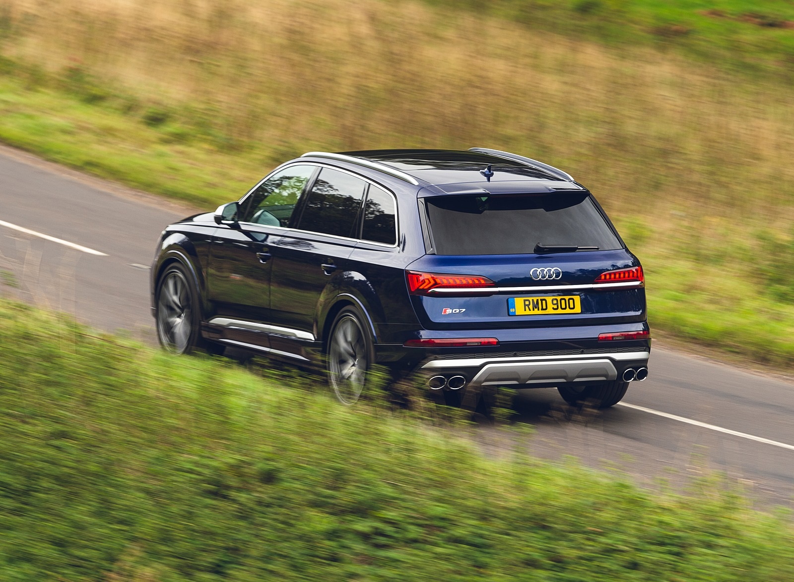 2020 Audi SQ7 TDI Vorsprung (UK-Spec) Rear Three-Quarter Wallpapers (7)