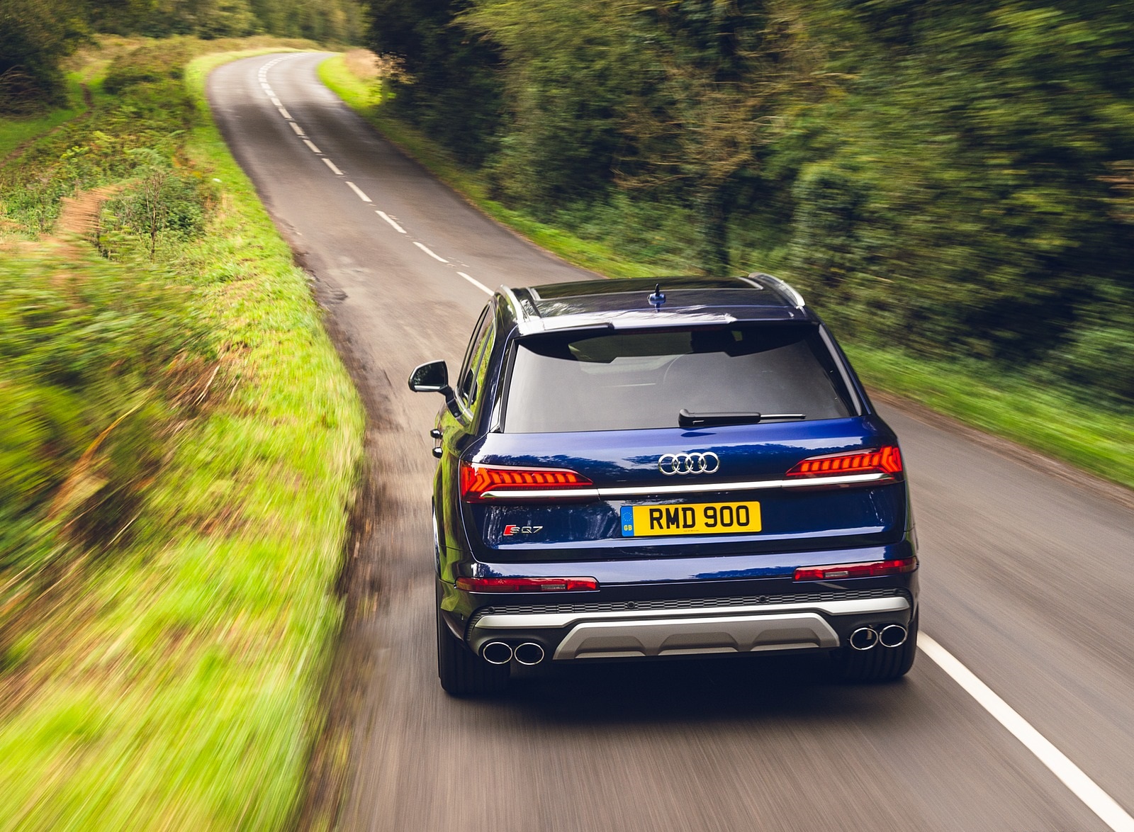 2020 Audi SQ7 TDI Vorsprung (UK-Spec) Rear Wallpapers (8)