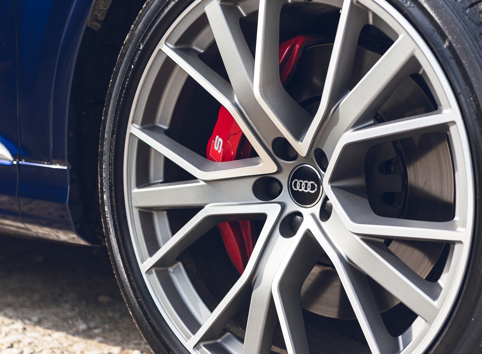 2020 Audi SQ7 TDI Vorsprung (UK-Spec) Wheel Wallpapers #52 of 140