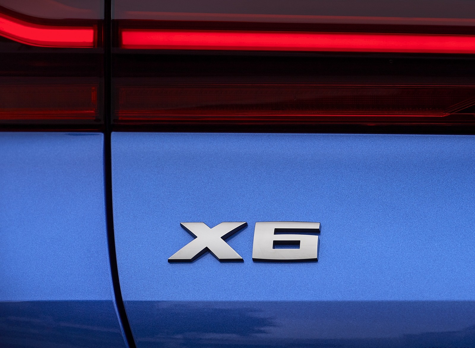 2020 BMW X6 M50i Badge Wallpapers #53 of 136