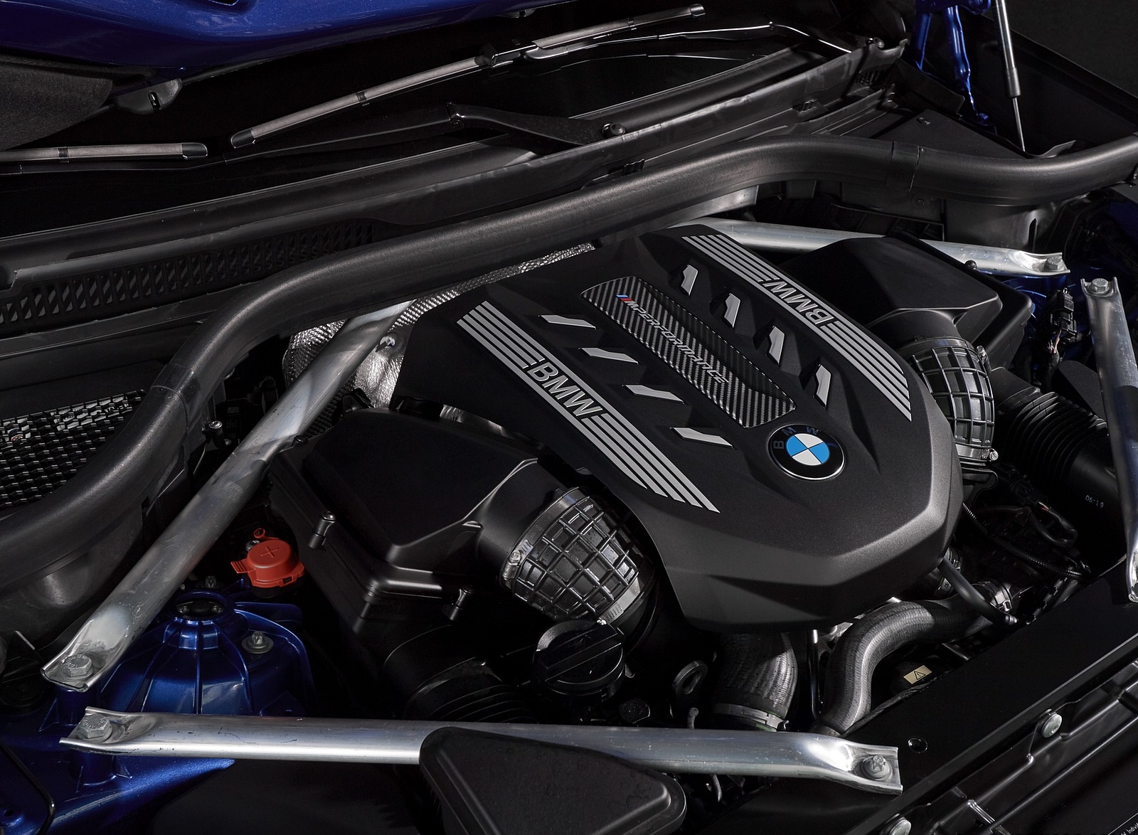2020 BMW X6 M50i Engine Wallpapers #67 of 136