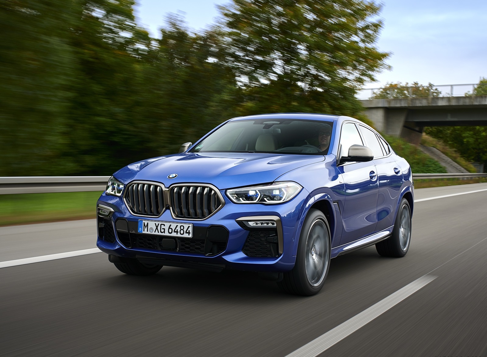 2020 BMW X6 M50i Front Three-Quarter Wallpapers #22 of 136