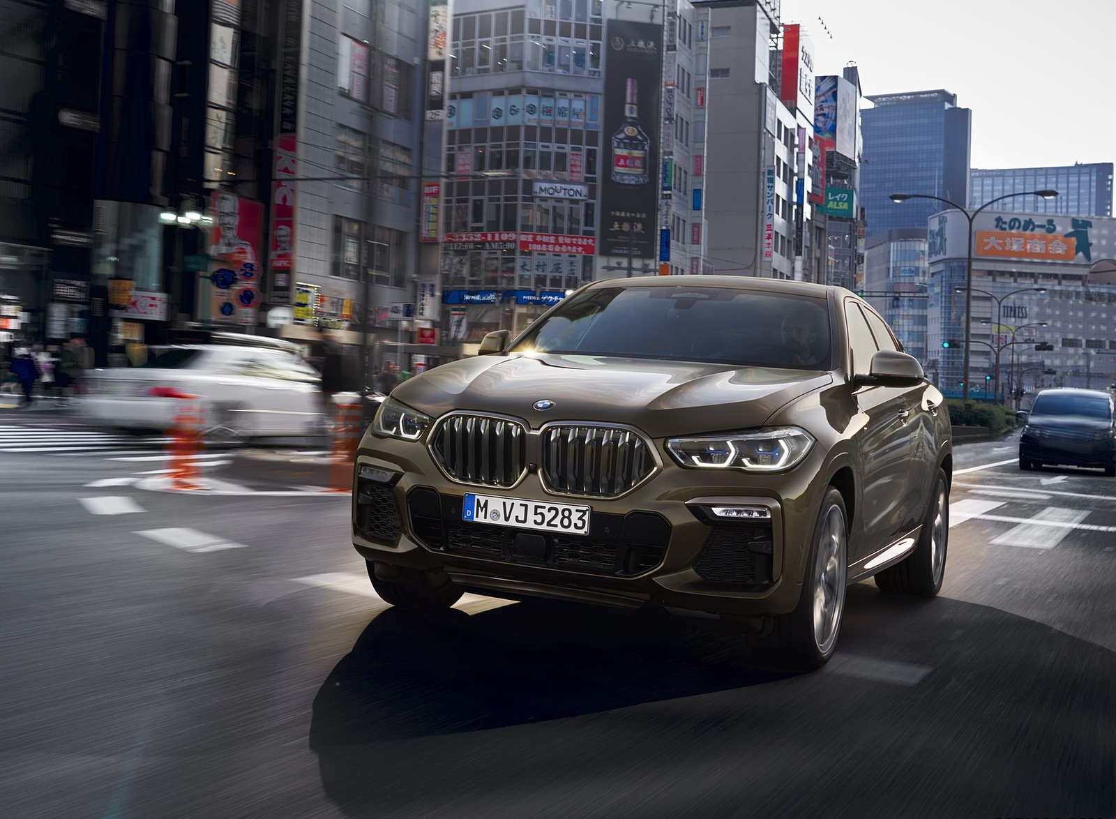 2020 BMW X6 M50i Front Three-Quarter Wallpapers #113 of 136