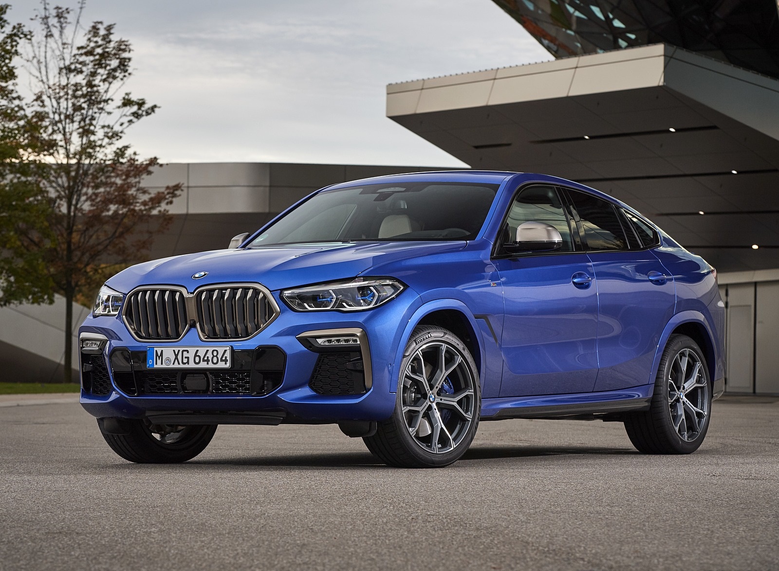 2020 BMW X6 M50i Front Three-Quarter Wallpapers #34 of 136