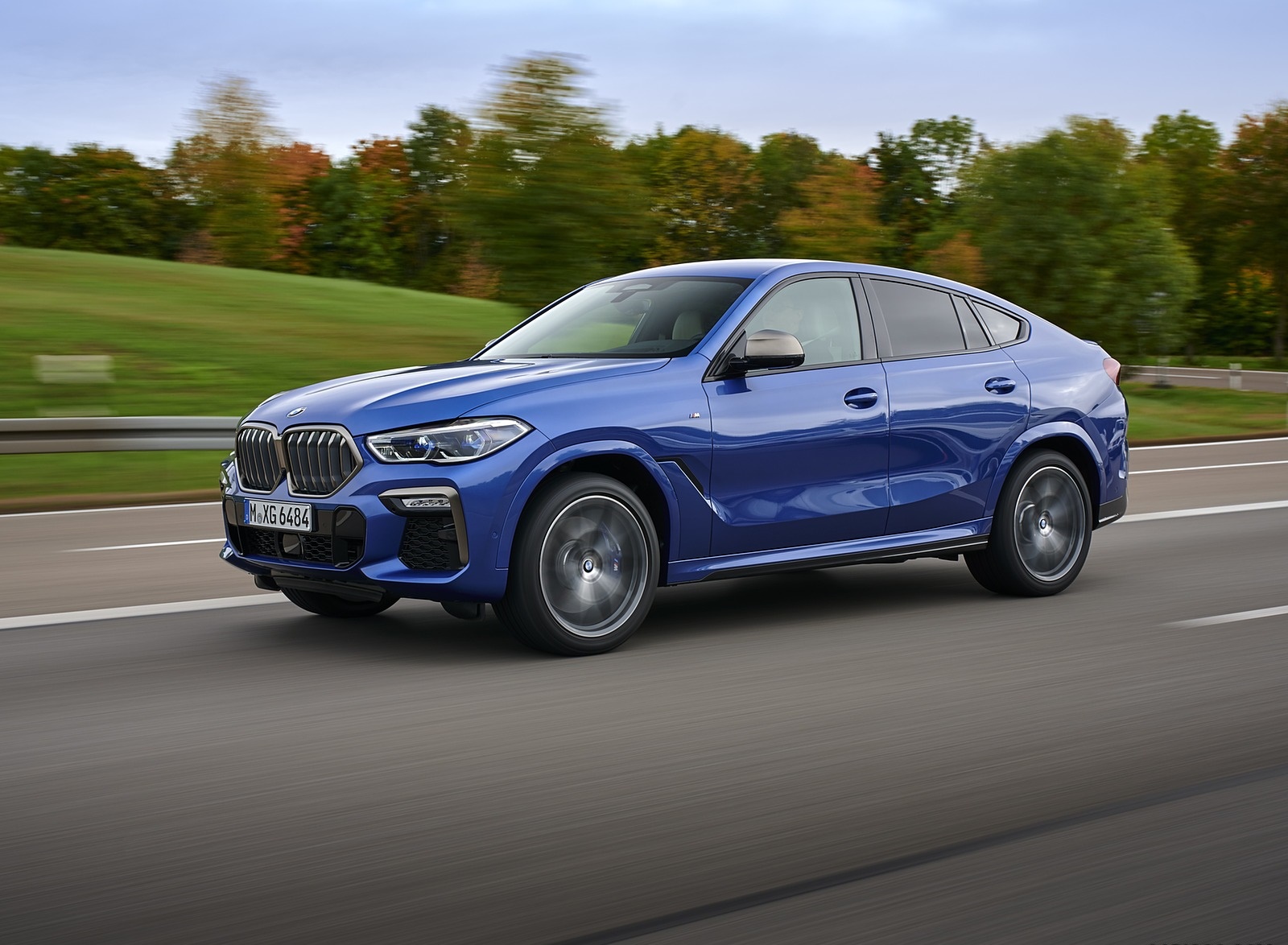 2020 BMW X6 M50i Front Three-Quarter Wallpapers #10 of 136