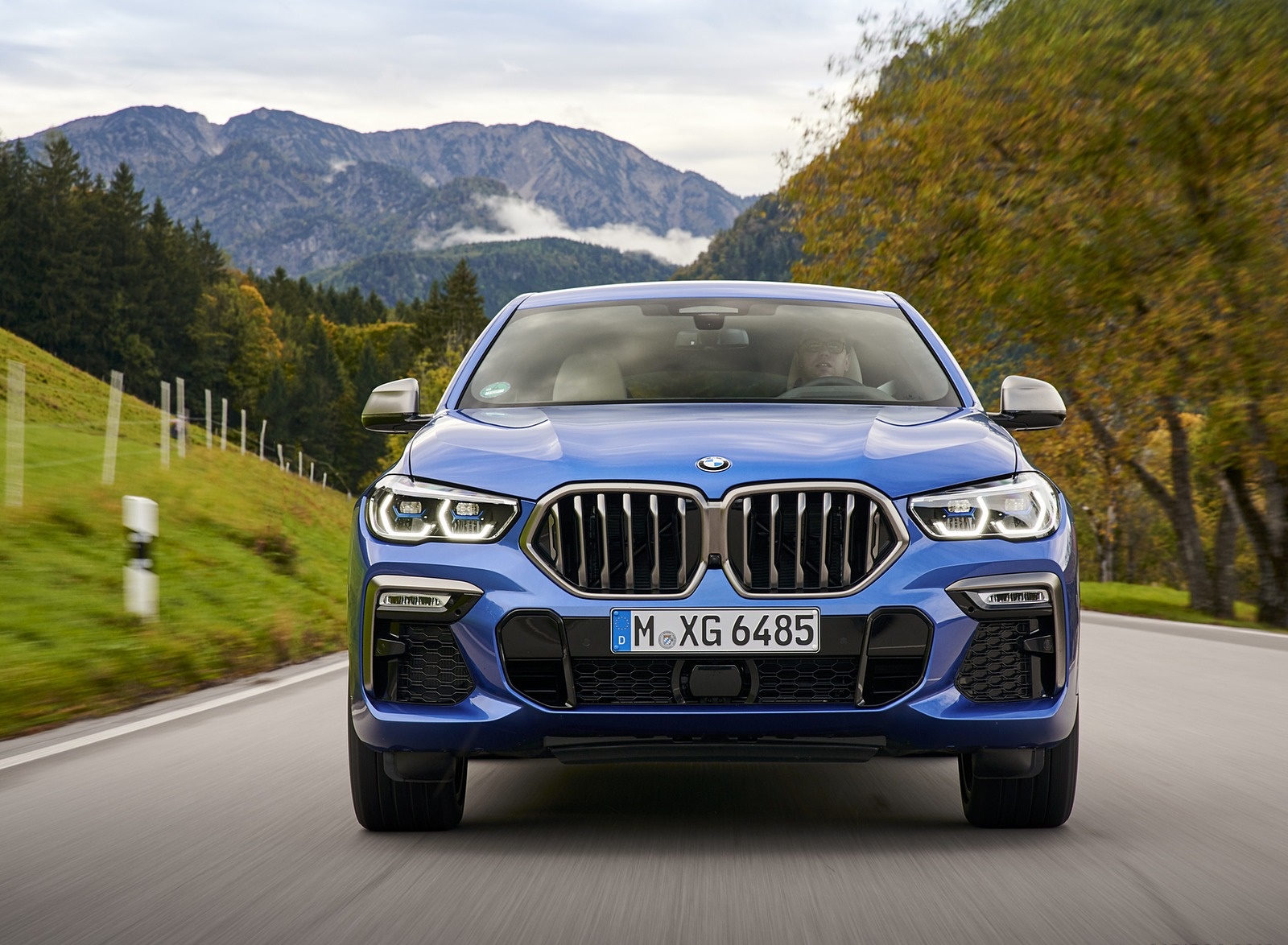 2020 BMW X6 M50i Front Wallpapers #11 of 136
