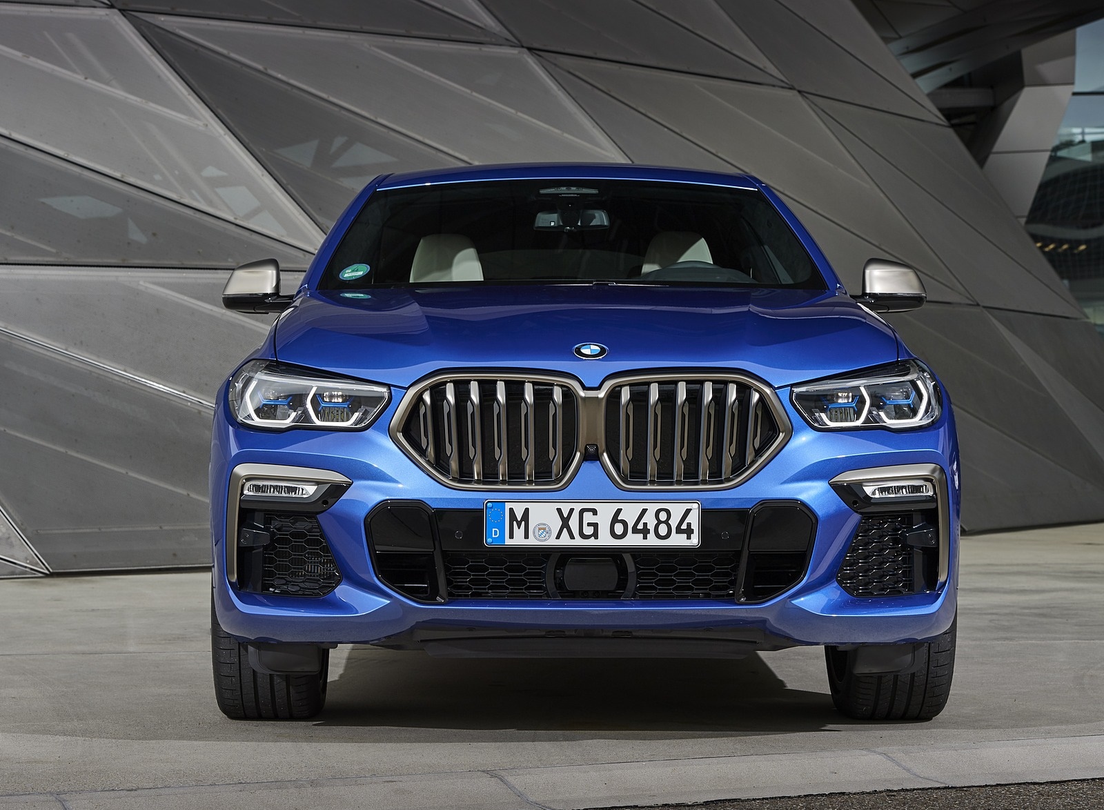 2020 BMW X6 M50i Front Wallpapers #47 of 136