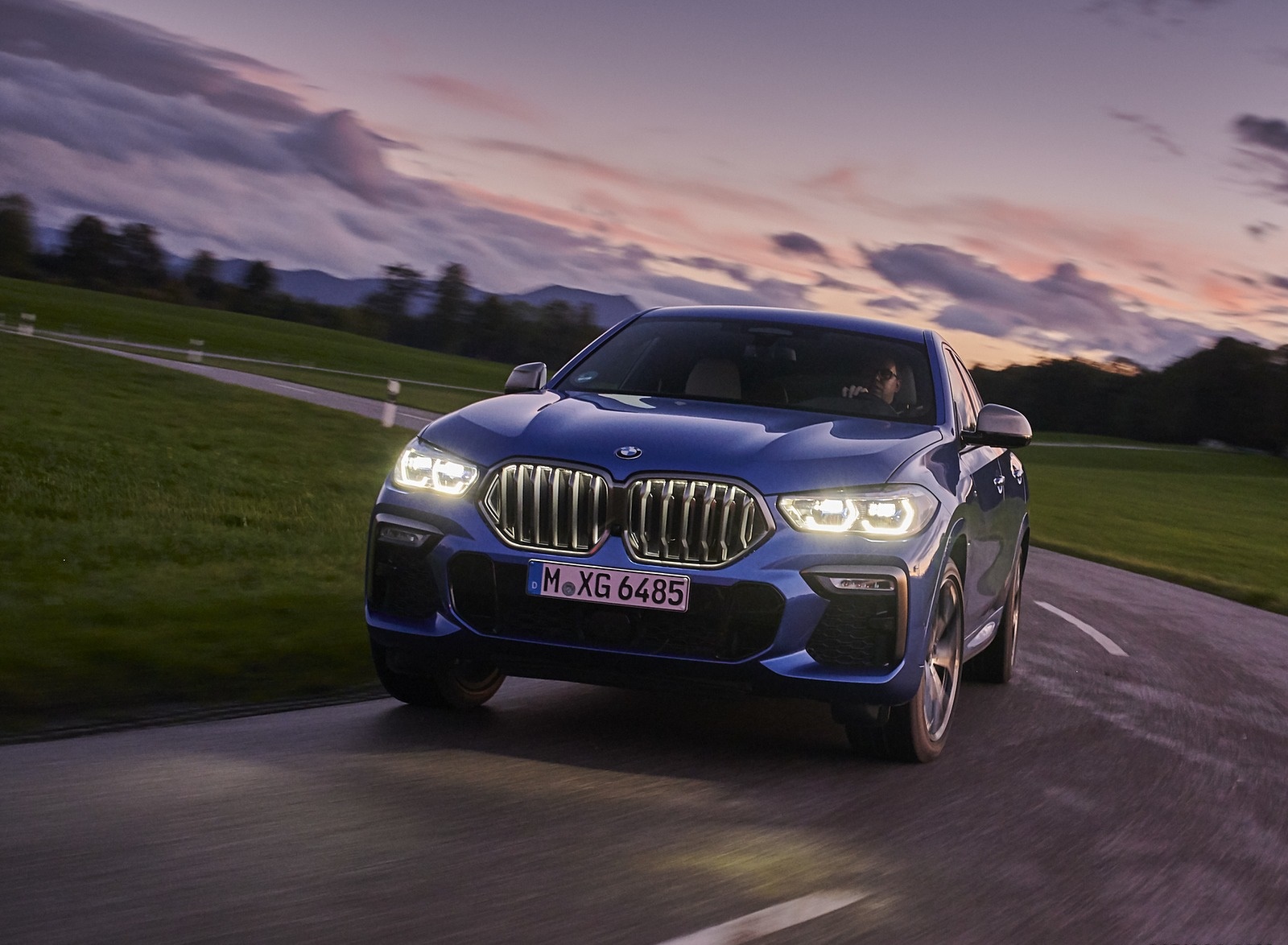 2020 BMW X6 M50i Front Wallpapers #24 of 136