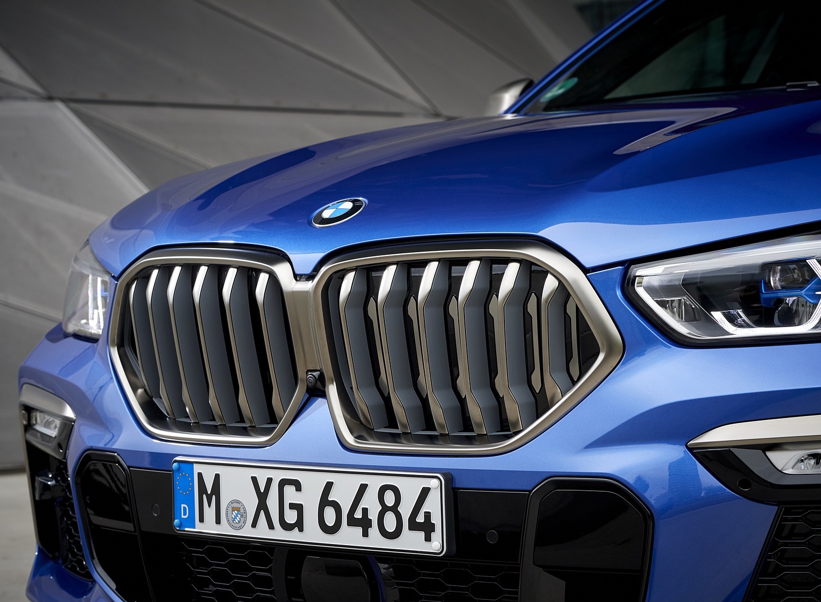 2020 BMW X6 M50i Grill Wallpapers #59 of 136