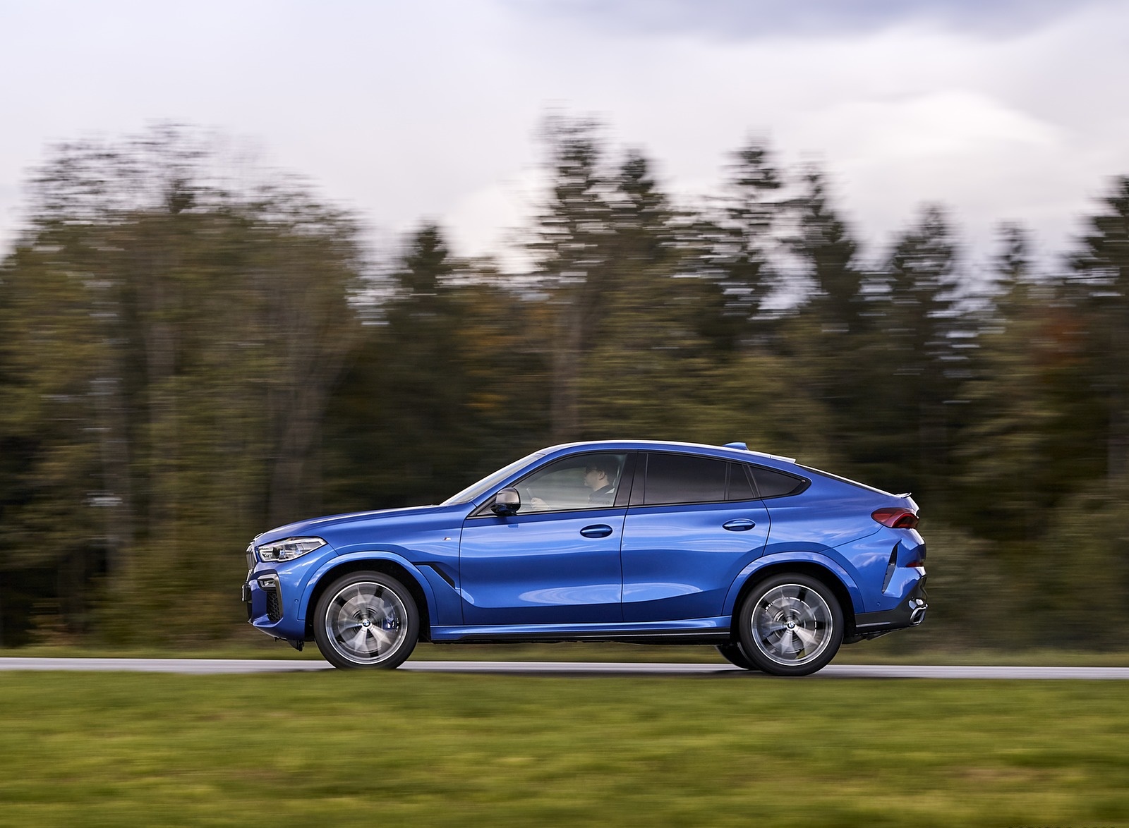 2020 BMW X6 M50i Side Wallpapers #28 of 136