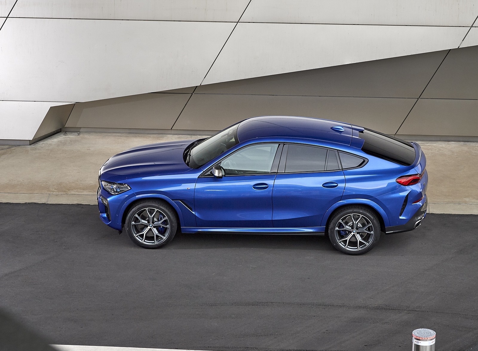 2020 BMW X6 M50i Side Wallpapers #40 of 136