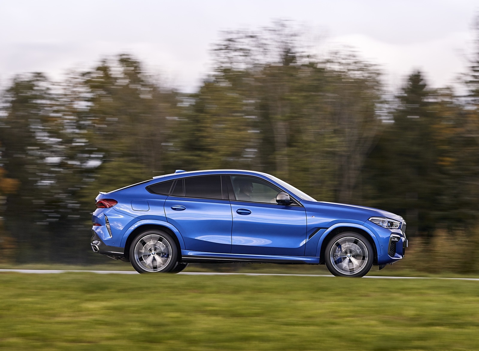 2020 BMW X6 M50i Side Wallpapers #29 of 136