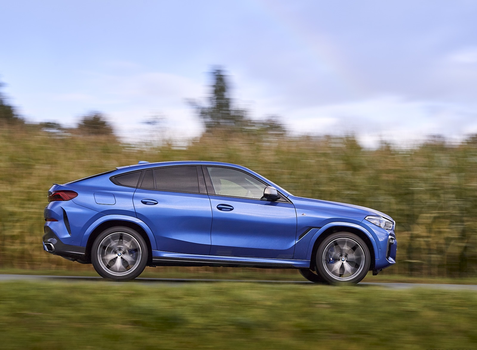 2020 BMW X6 M50i Side Wallpapers #31 of 136